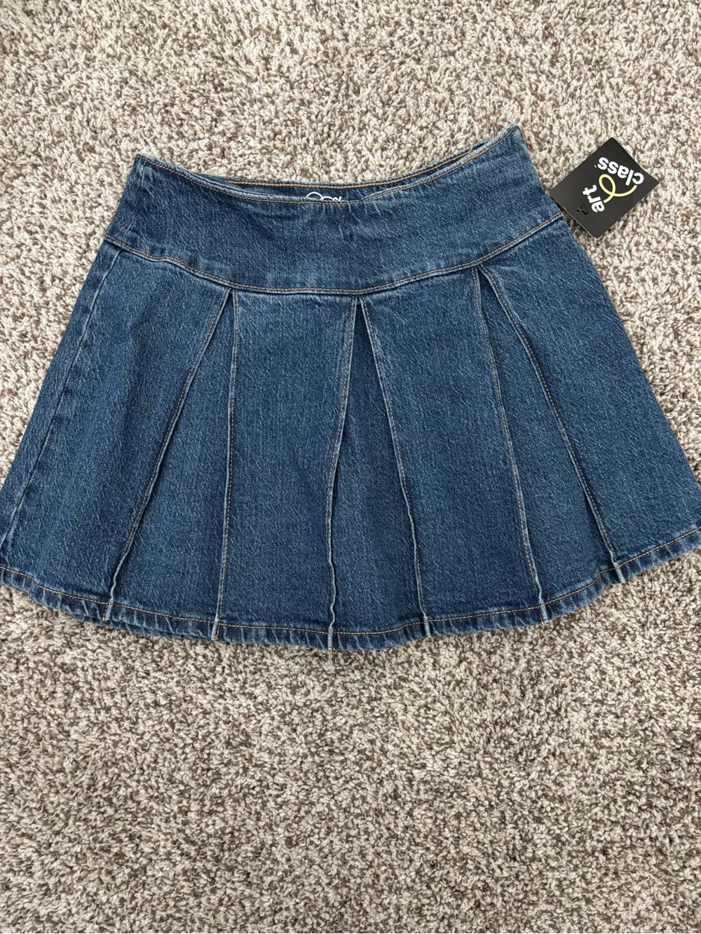 Art Class Girl's Pleated Denim Skirt Size Large (10/12)